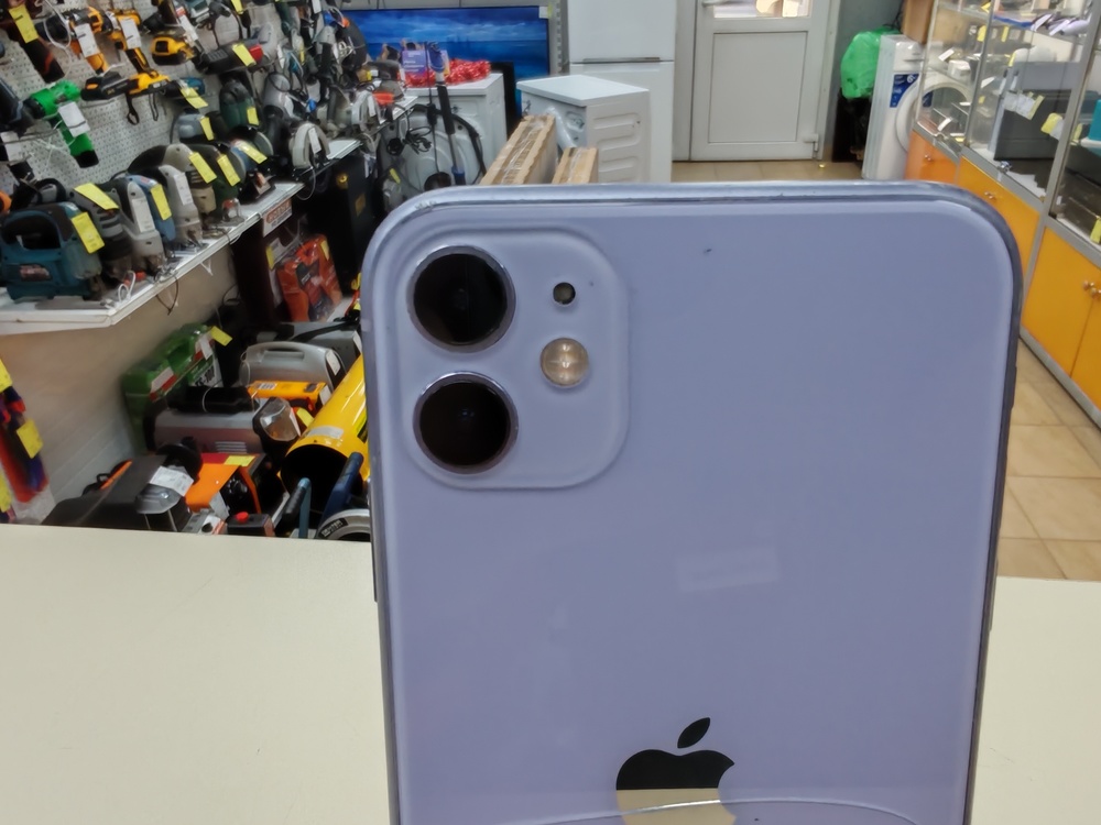 Смартфон Apple iPhone 11 128Gb