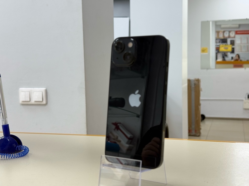 Смартфон Apple iPhone 13 128Gb