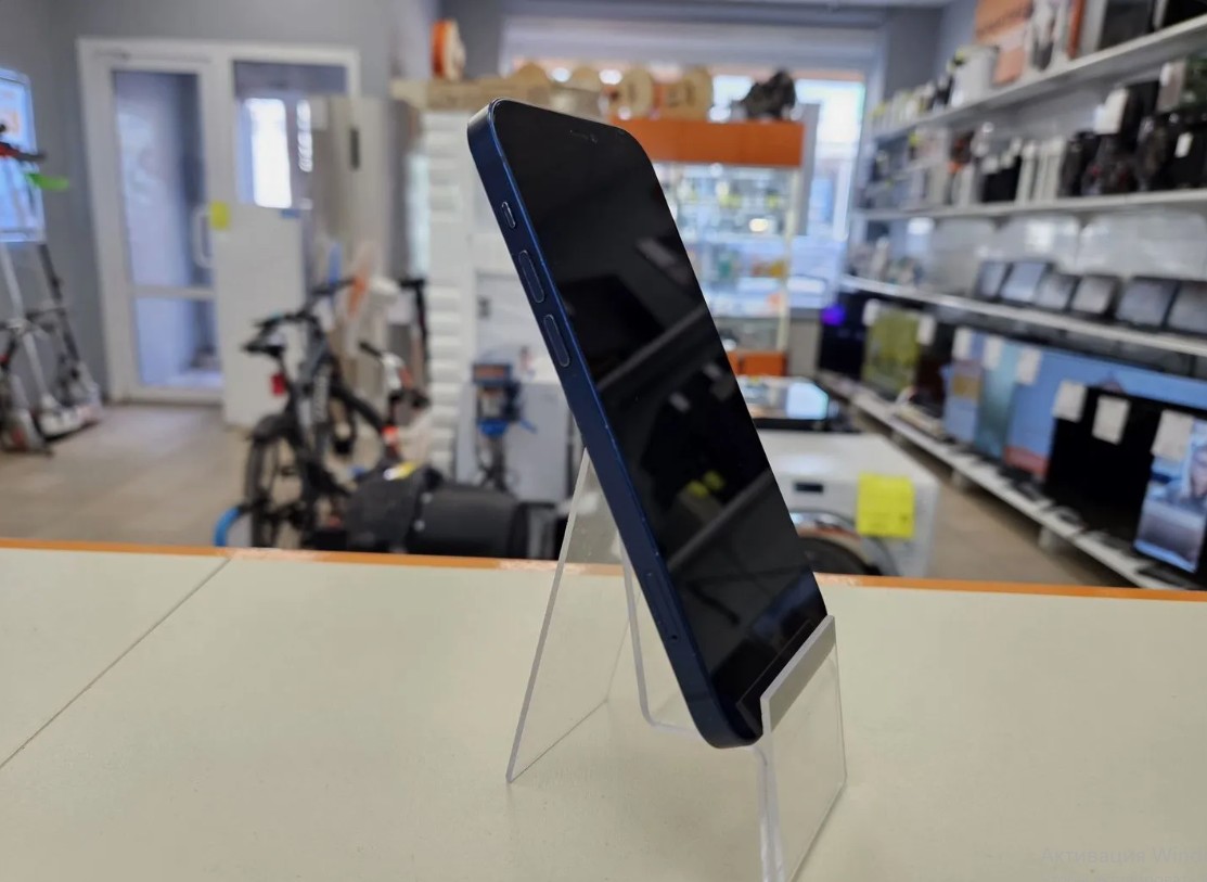 Смартфон Apple iPhone 12 64Gb