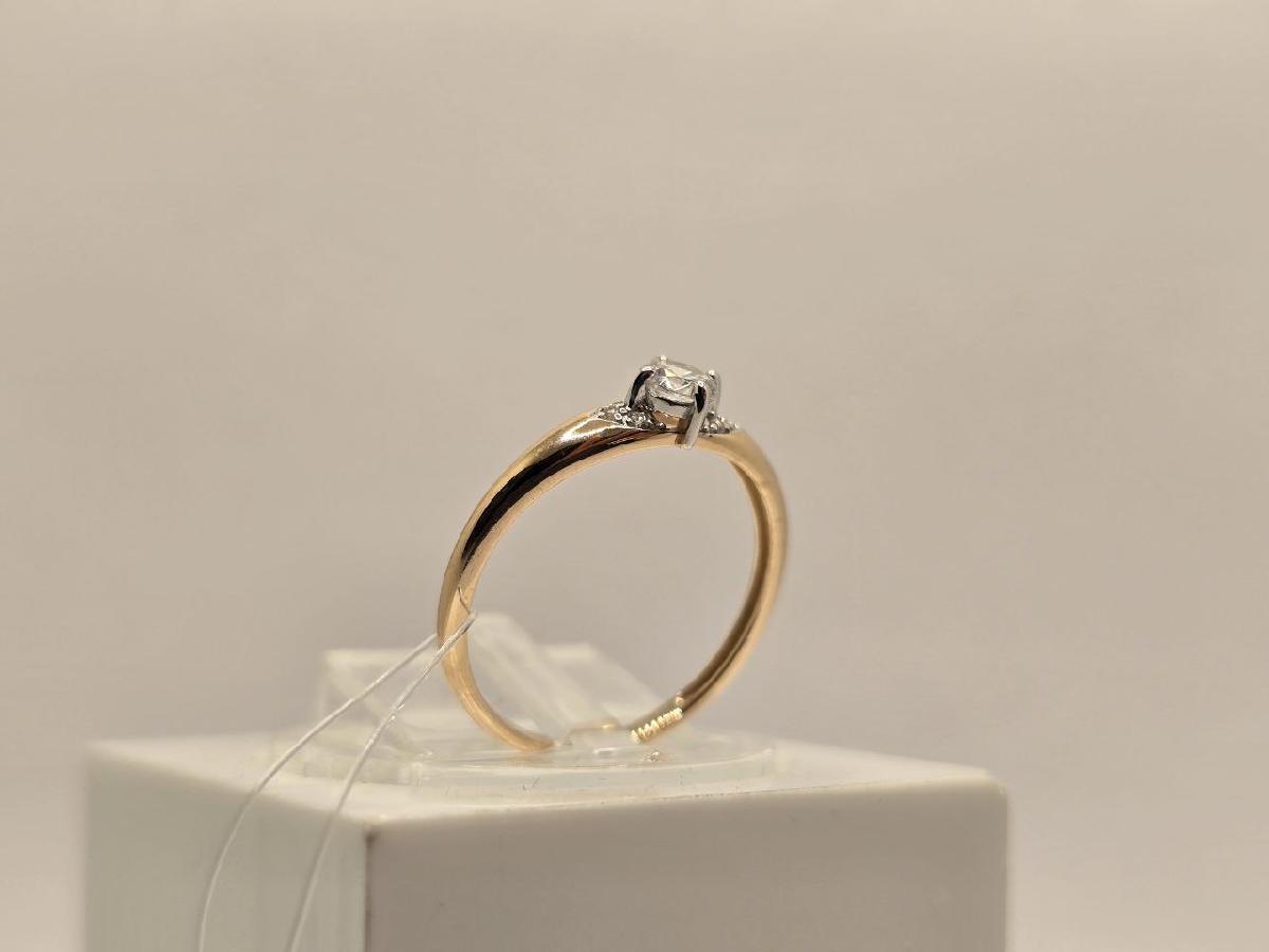 КОЛЬЦО С КАМНЯМИ (Au 585)