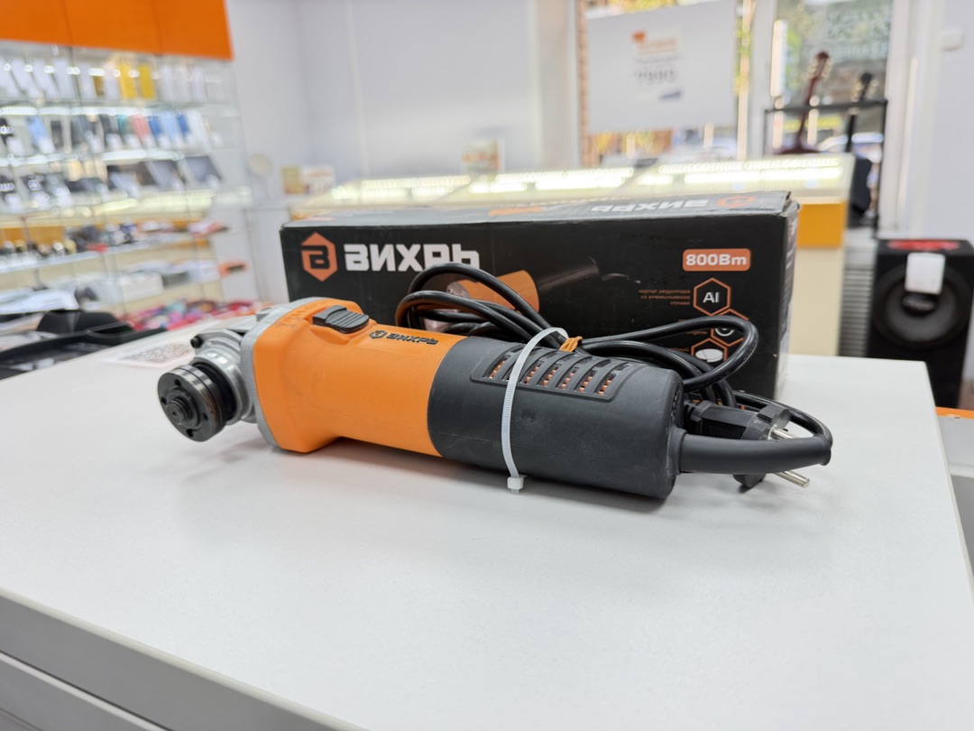 Угловая шлифмашина Вихрь УШМ-125/800