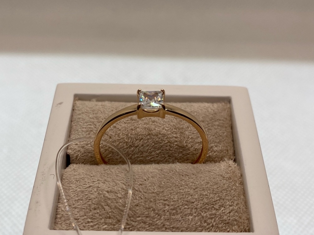 КОЛЬЦО С КАМНЕМ (Au 585)