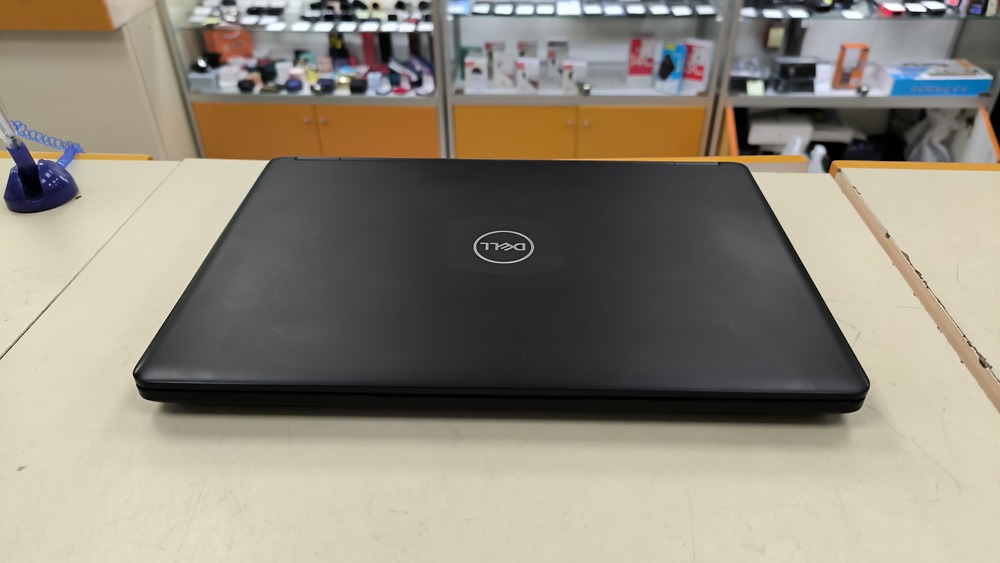Ноутбук DELL Latitude 5490; Core i5-8350U, Intel UHD Graphics 620, 32 Гб, 256 Гб, Нет