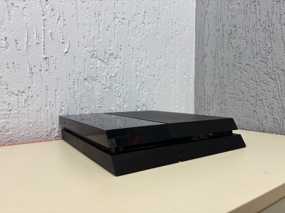 Игровая приставка PlayStation 4 FAT 1Tb