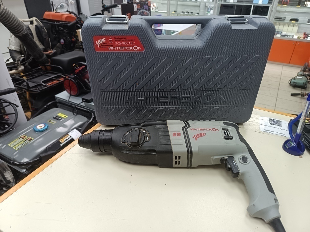 Перфоратор Интерскол П-26/800ЭР