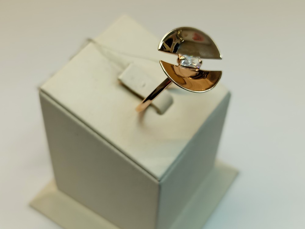 КОЛЬЦО С КАМНЯМИ (Au 585)