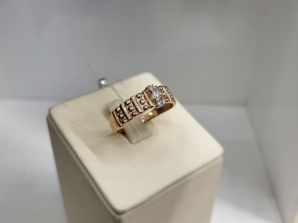 КОЛЬЦО С КАМНЯМИ (Au 585)