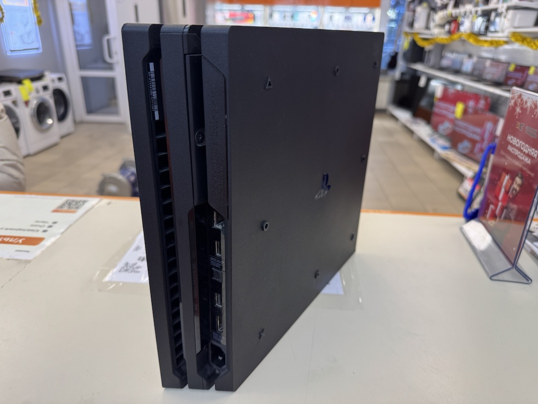 Игровая приставка PlayStation 4 Pro 1Tb