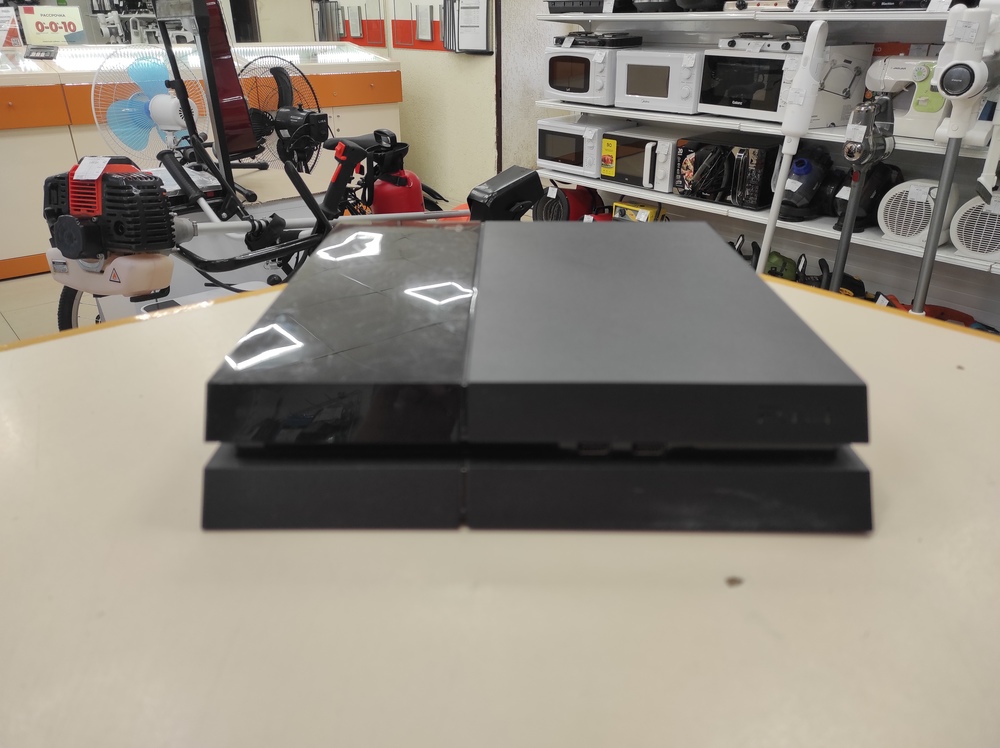 Игровая приставка PlayStation 4 FAT 500GB