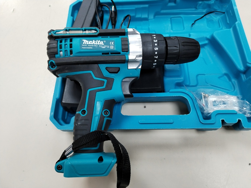 Шуруповерт Makita NoName