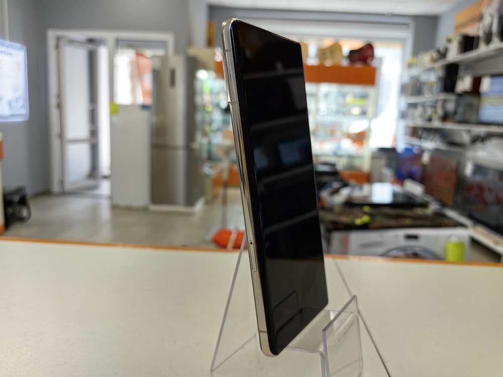 Смартфон Google Pixel 7 Pro 12/256