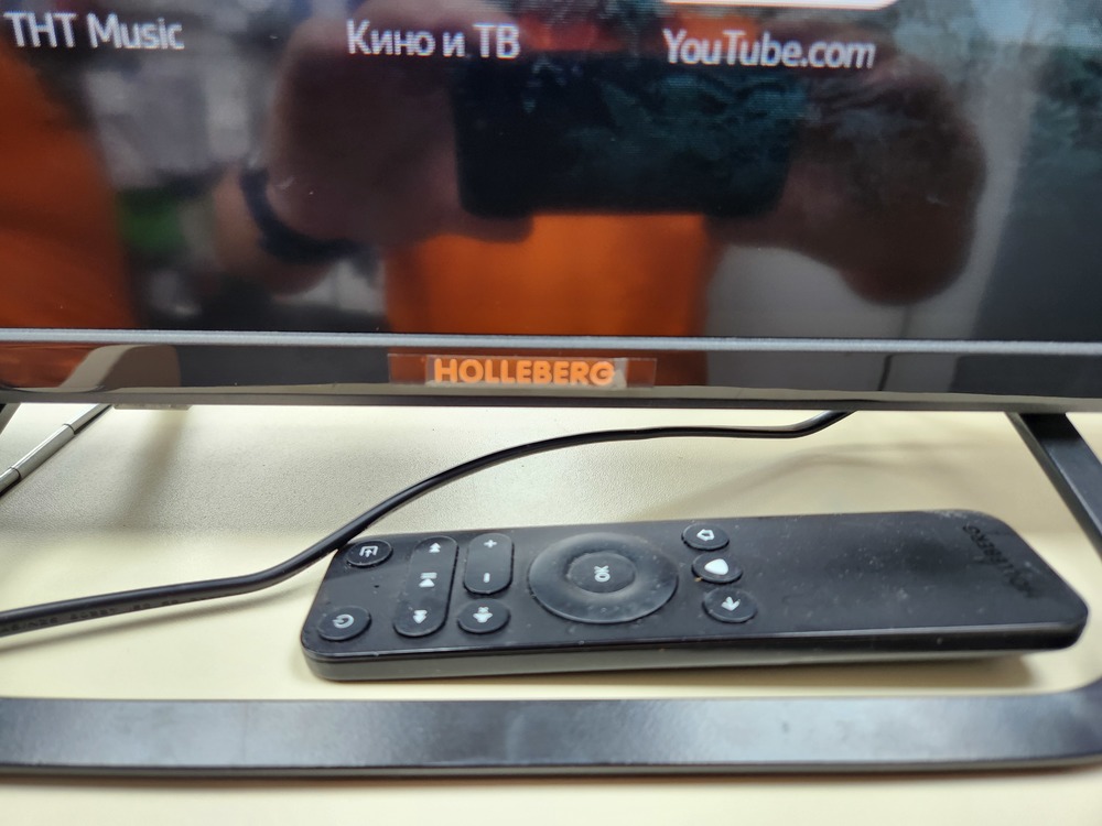 LED Телевизор Holleberg LED32HDS102T2
