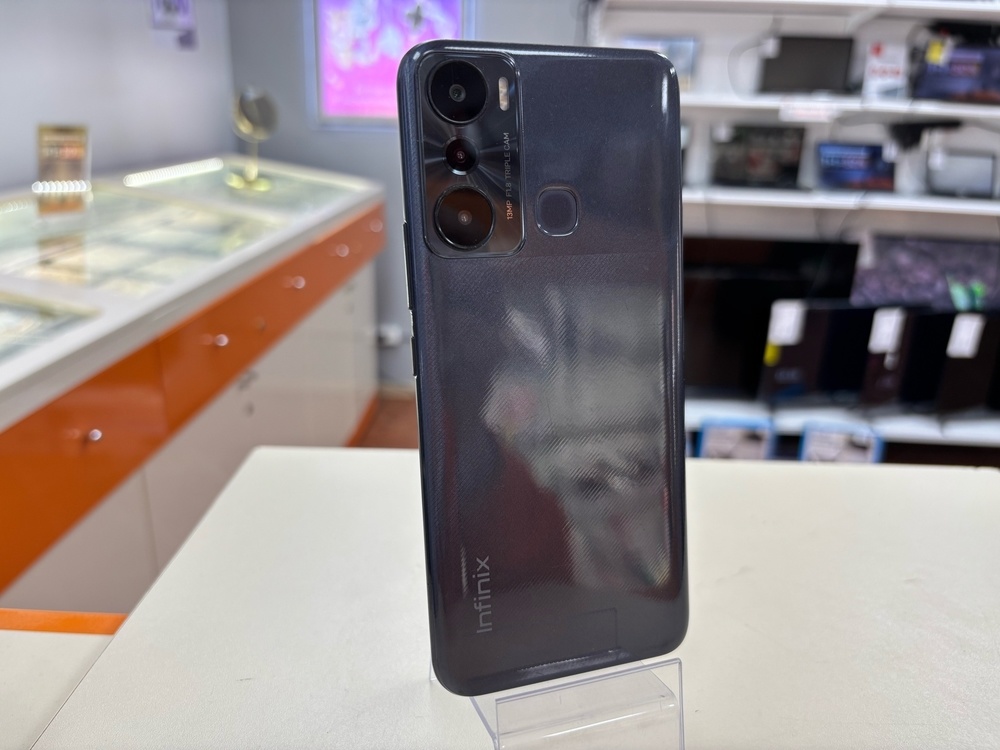 Смартфон Infinix HOT 20i 4/128
