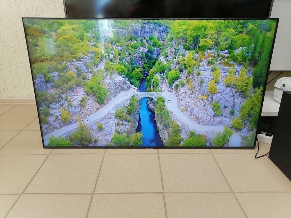 LED Телевизор Samsung UE55TU8570U