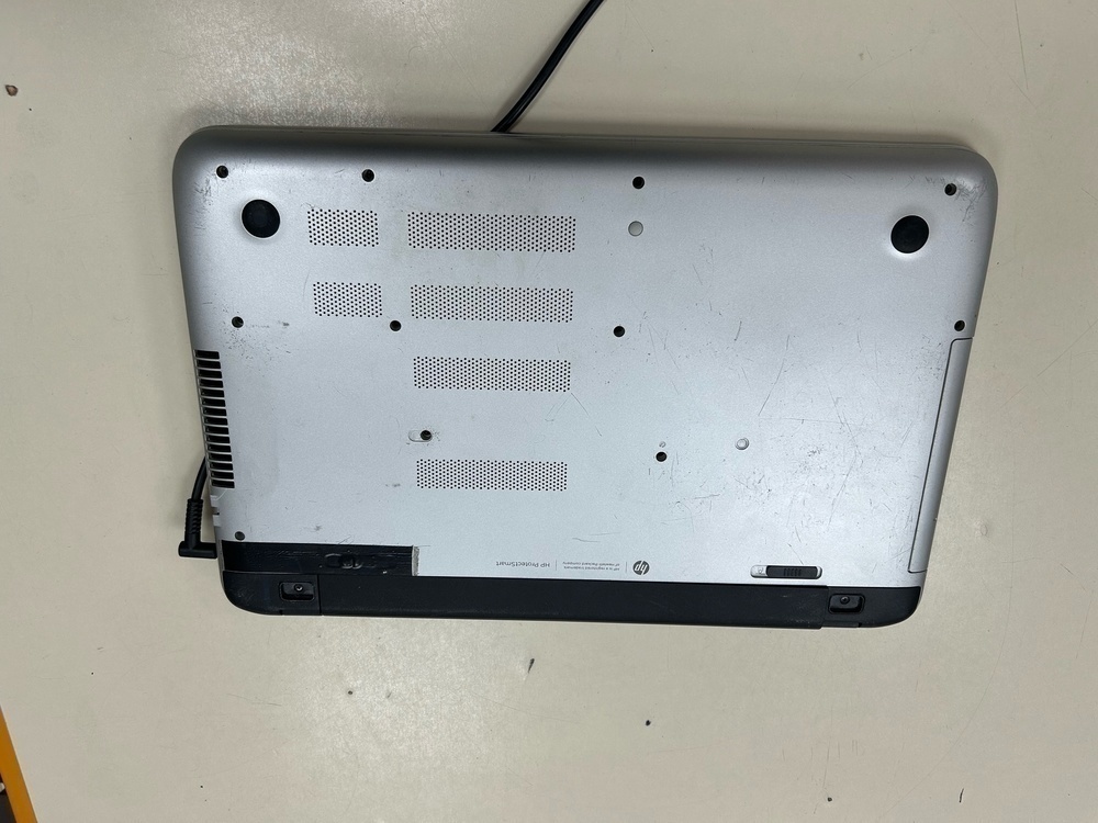 Ноутбук HP; A10-5745M, Radeon HD 8610G, 6 Гб, Нет, 250 Гб