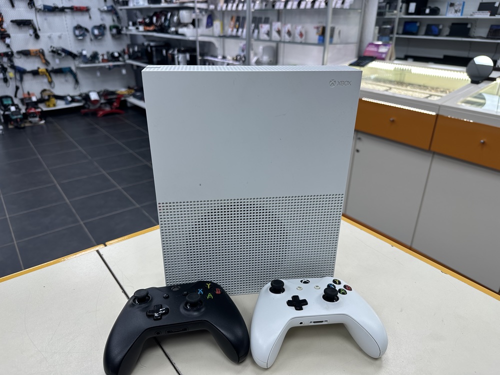 Игровая приставка Xbox One S 500Gb