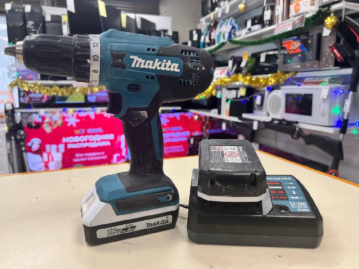 Шуруповерт Makita DF488D