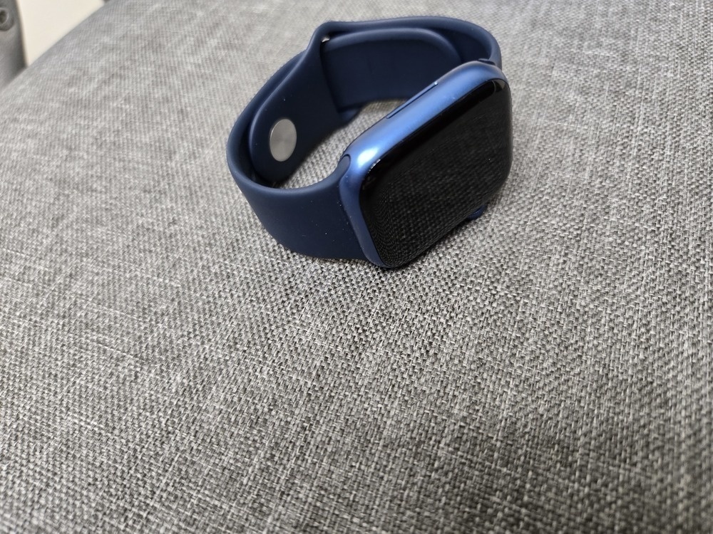 Смарт-часы Apple Watch Series 7 41mm