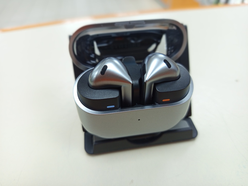 Наушники беспроводные Samsung BUDS 3