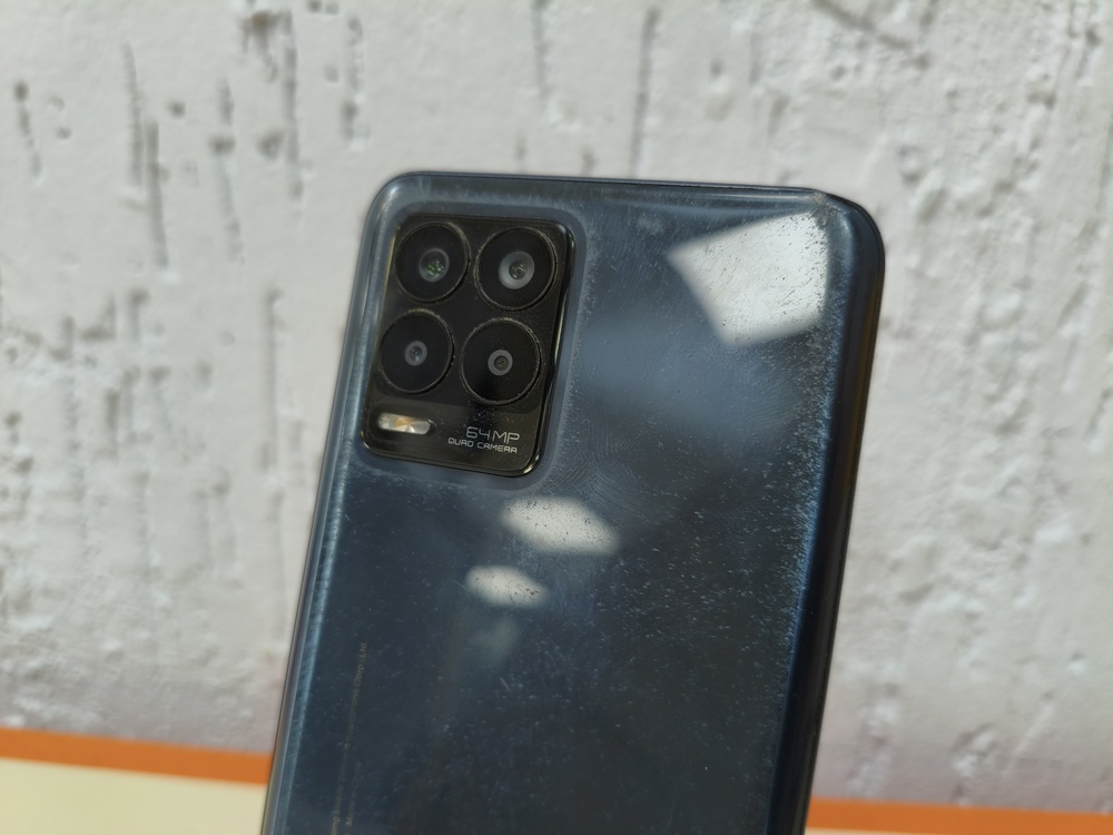 Смартфон Realme 8 6/128