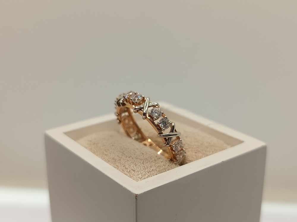 КОЛЬЦО С КАМНЯМИ (Au 585)