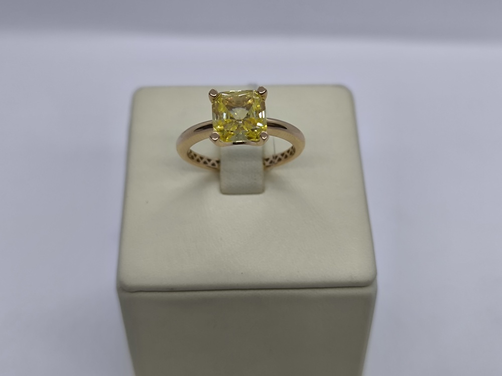 КОЛЬЦО С КАМНЕМ (Au 585)