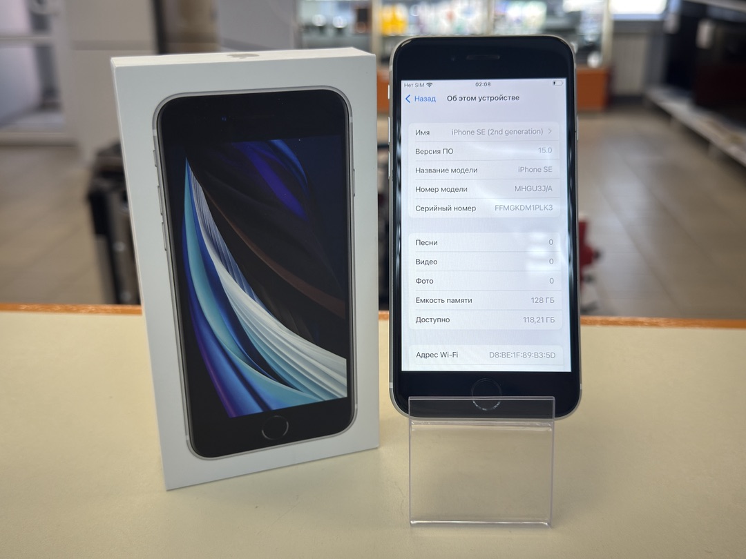 Смартфон Apple iPhone SE 2020 128Gb