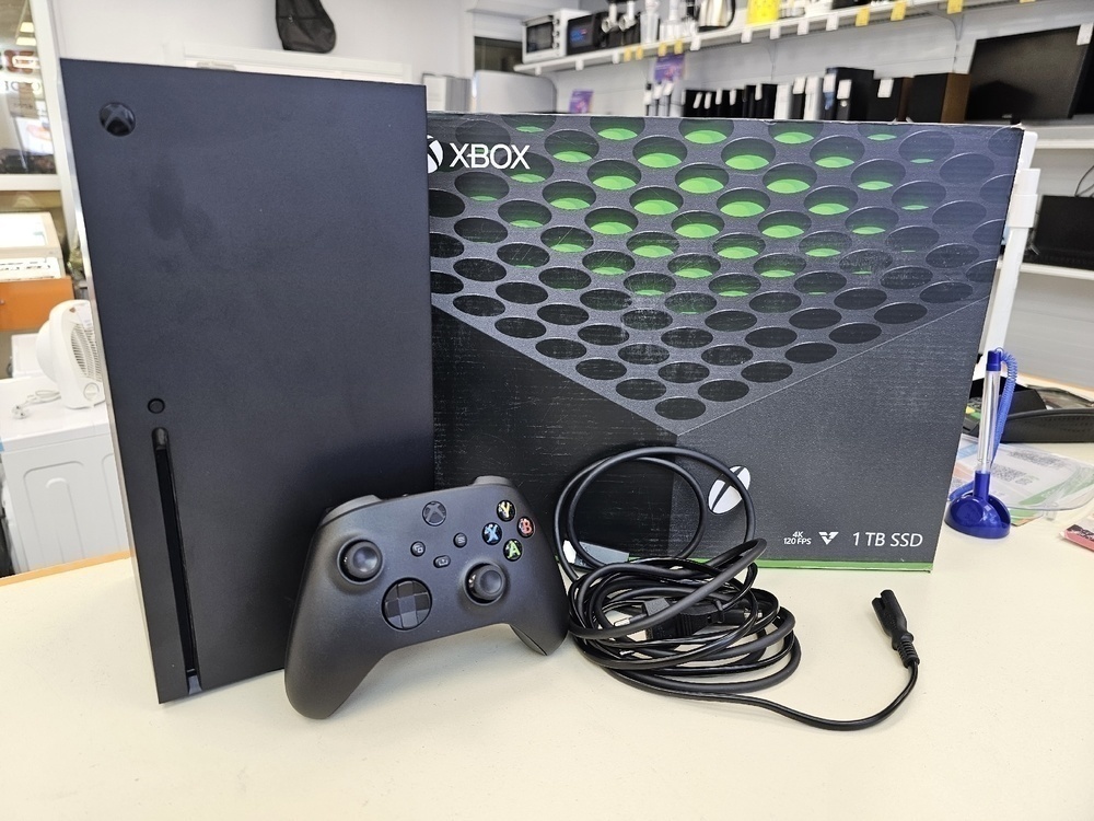 Игровая приставка Xbox Series X 1Tb