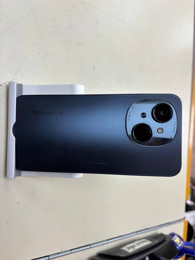 Смартфон Tecno Spark GO 1 3/64