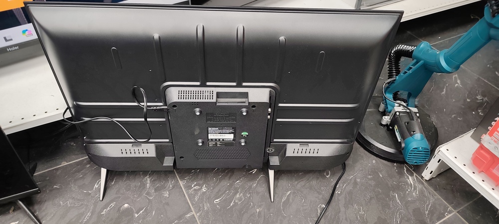 LED Телевизор SBER SDX-32H2124