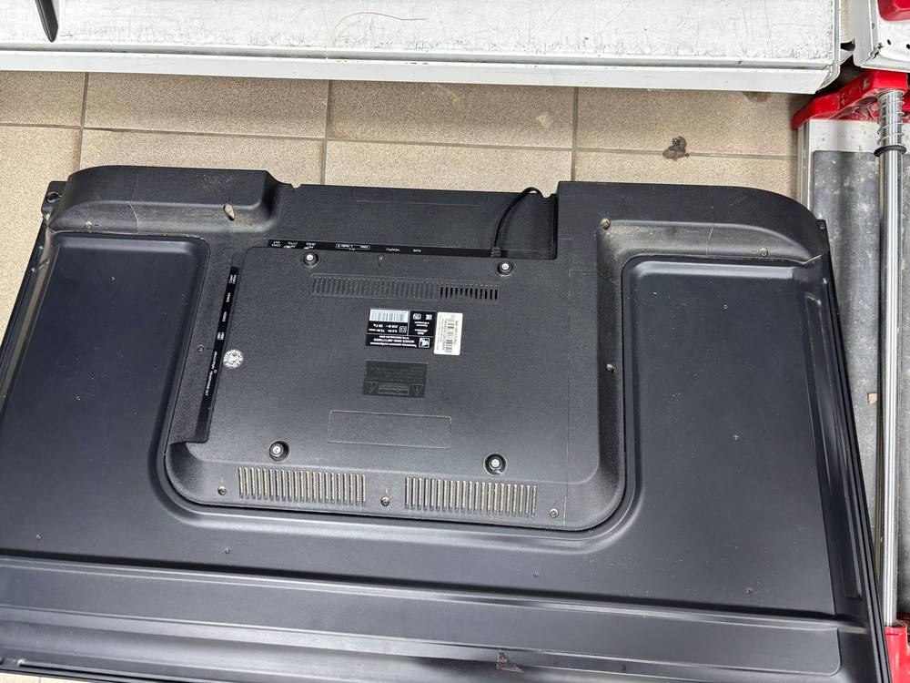 LED Телевизор Novex NWX-40F171MSY