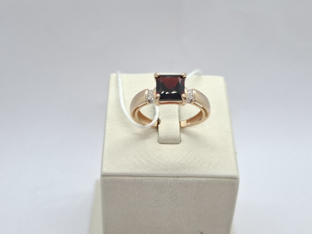 КОЛКМИ585 КОЛЬЦО С КАМНЯМИ (Au 585)