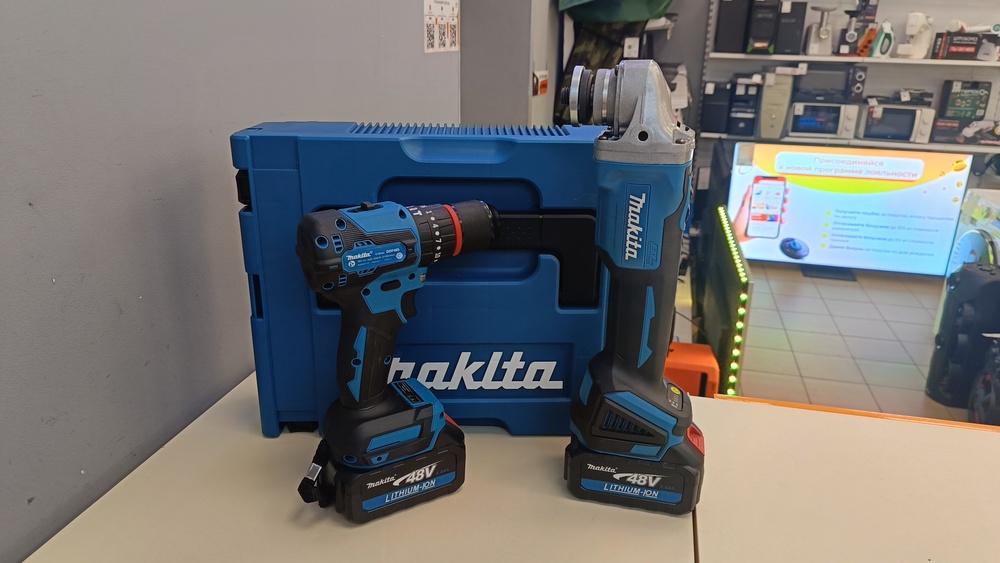 Угловая шлифмашина Makita DGA404