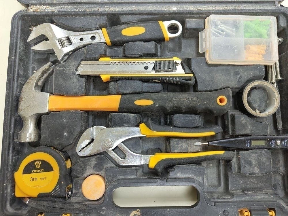 Набор инструментов Deko DKMT 102