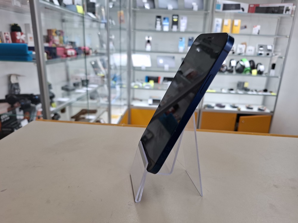 Смартфон Apple iPhone 12 128Gb