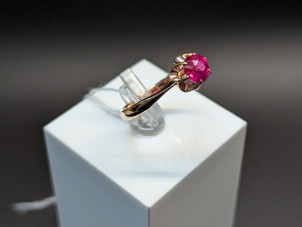 КОЛКМ583 КОЛЬЦО С КАМНЕМ (Au 583)