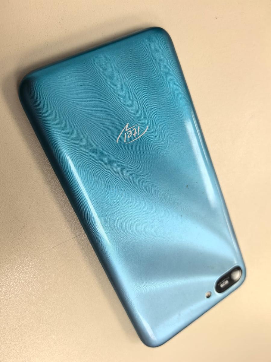 Смартфон Itel A25