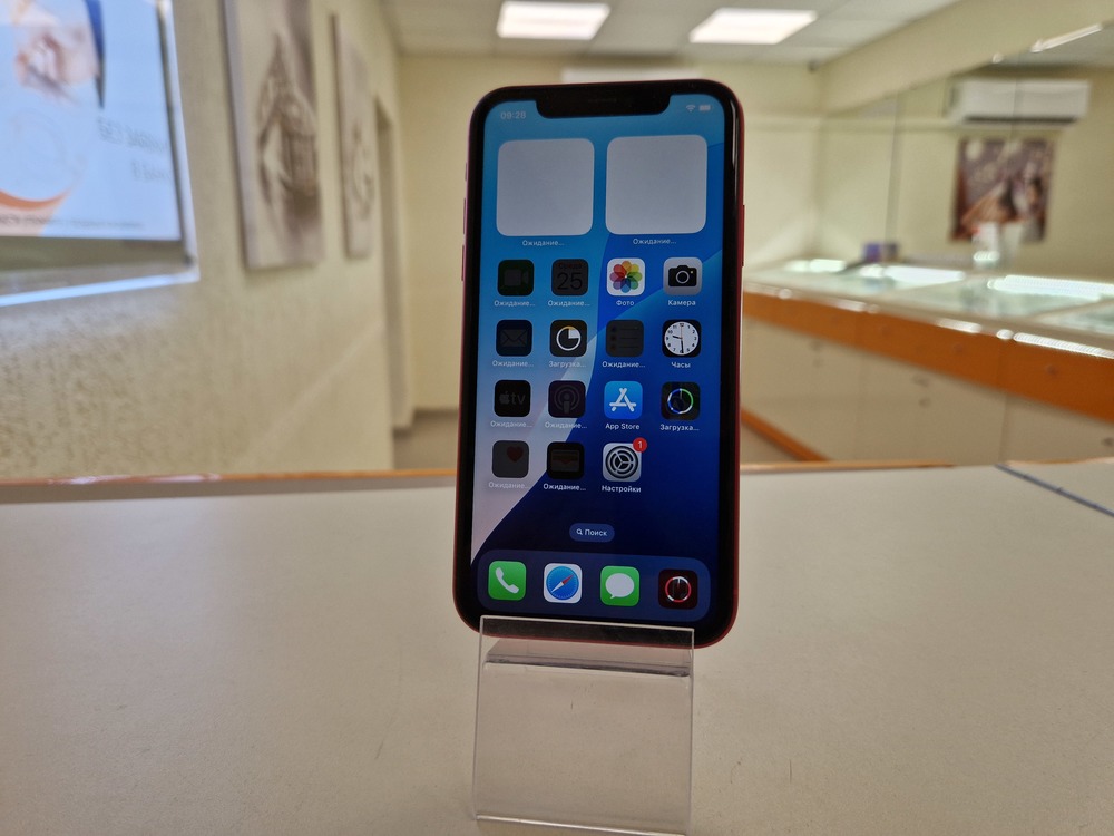 Смартфон Apple iPhone 11 64Gb