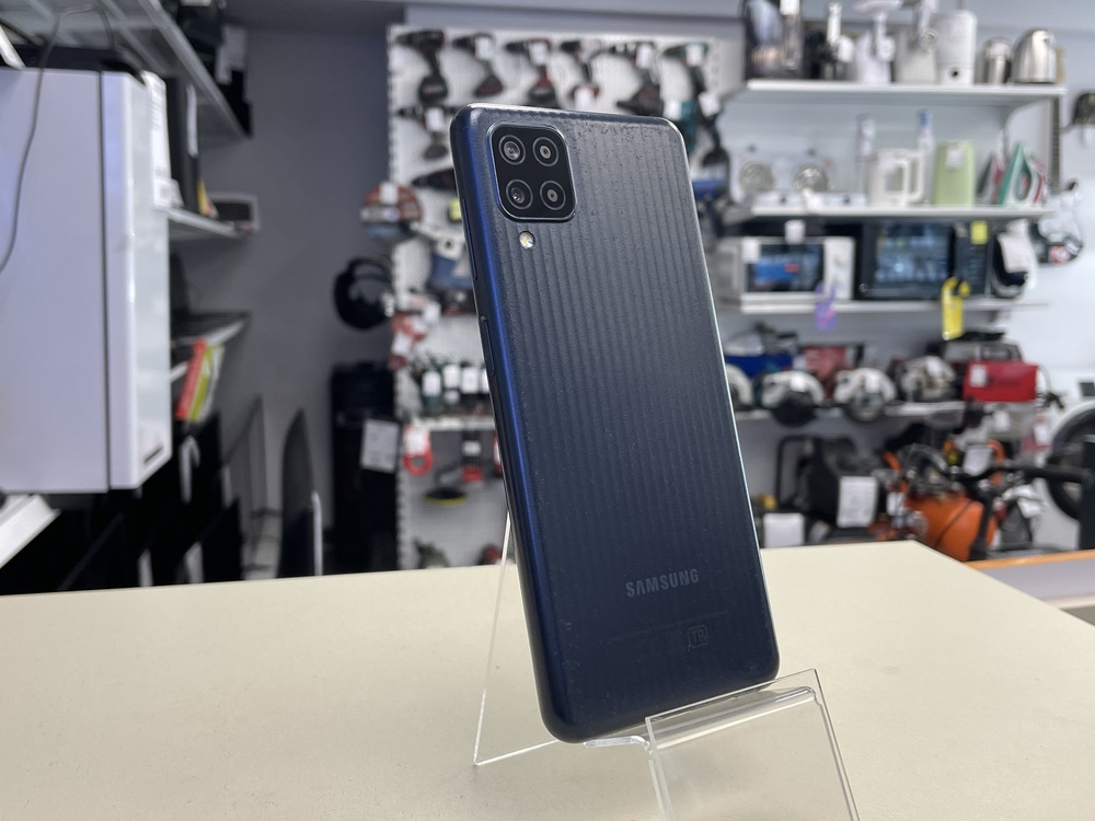 Смартфон Samsung Galaxy M12 3/32