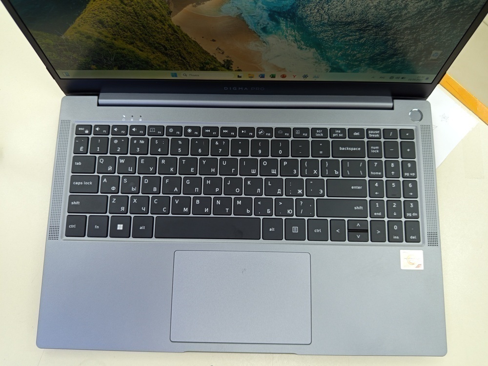 Ноутбук Lenovo Ноутбук DIGMA; Ryzen 3 3200U, Radeon Vega 3, 8 Гб, 500 Гб, Нет
