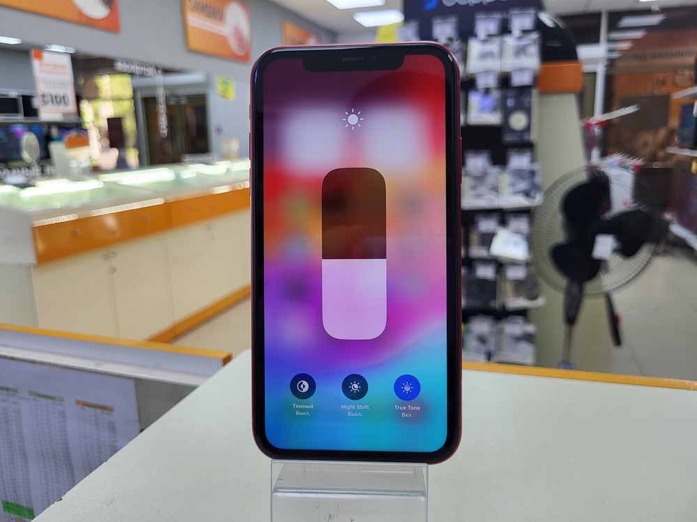 Смартфон Apple iPhone 11 64Gb