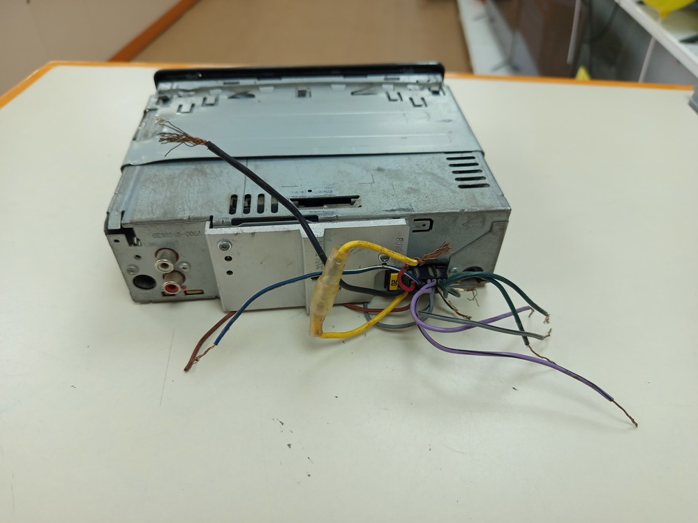 Автомагнитола JVC KD-R412