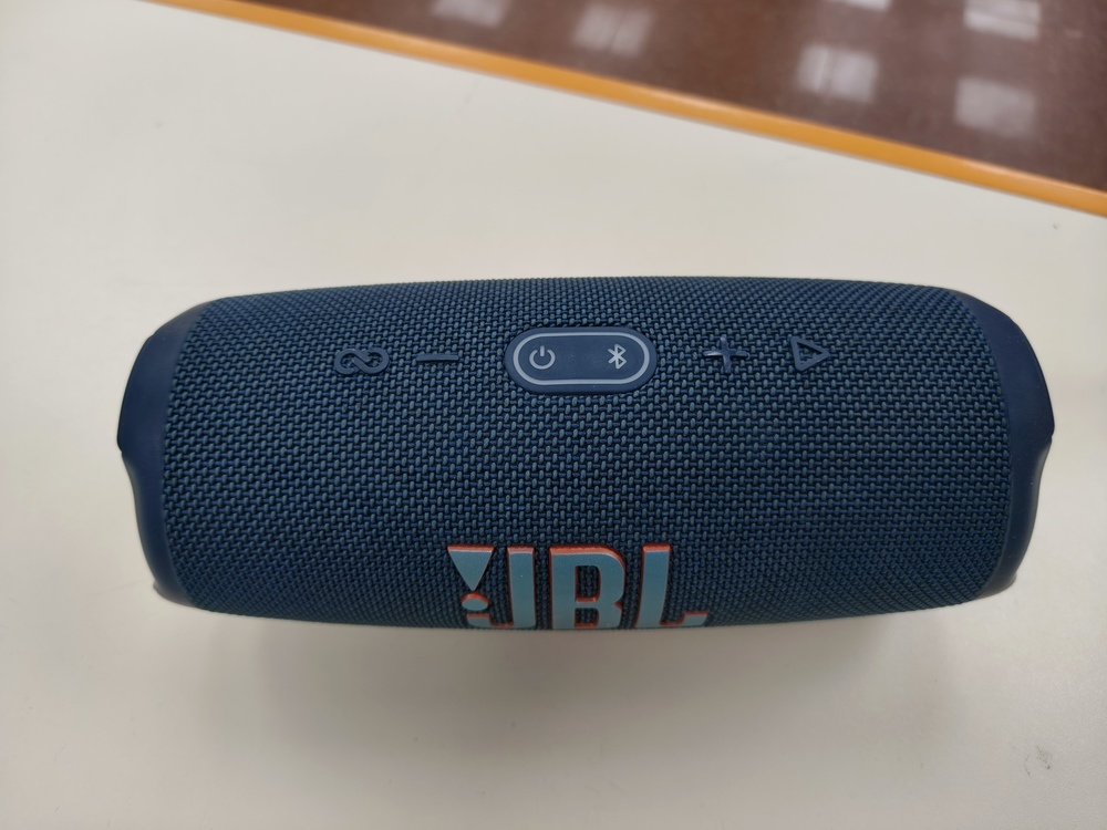Портативная акустика JBL Charge 5