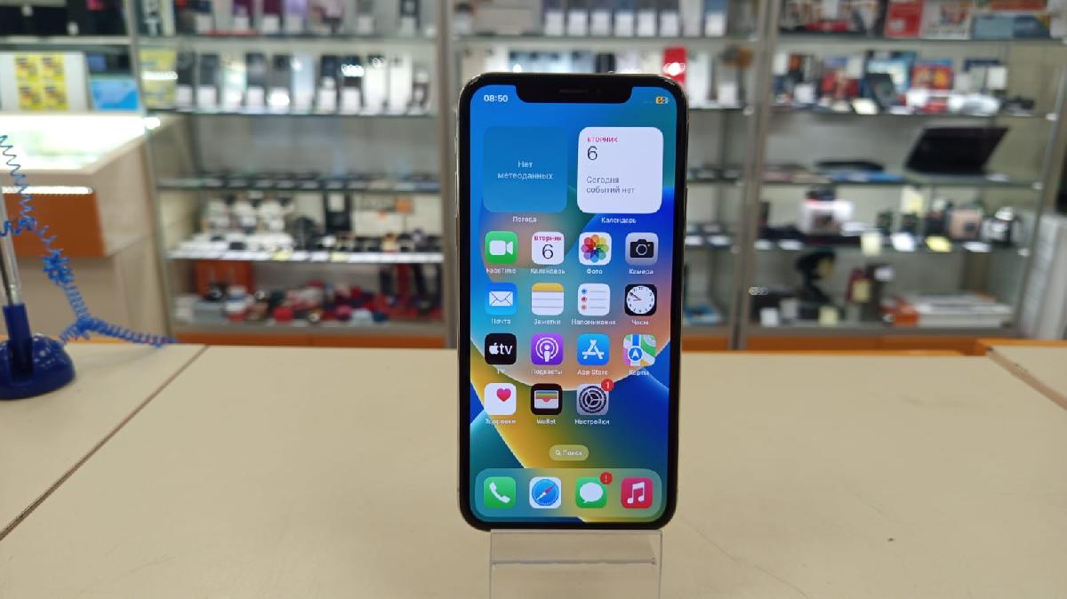 Смартфон Apple iPhone X 64Gb