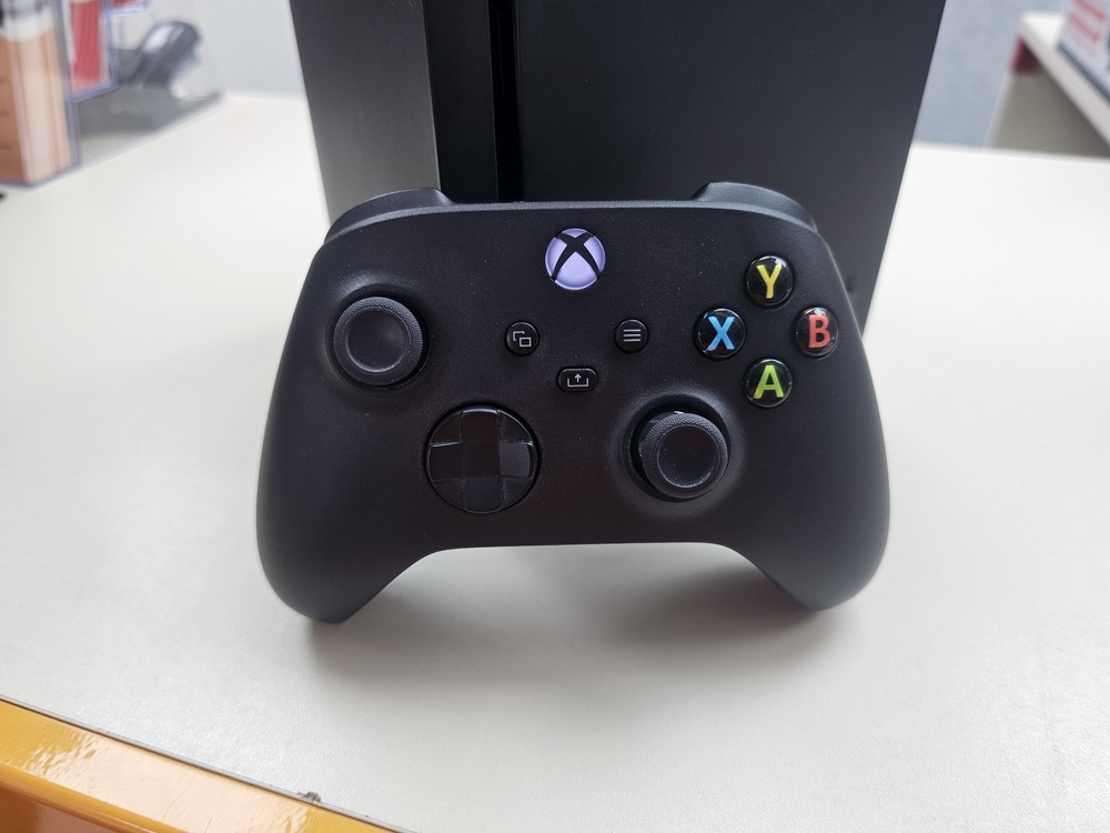 Игровая приставка Xbox Series X 1Tb