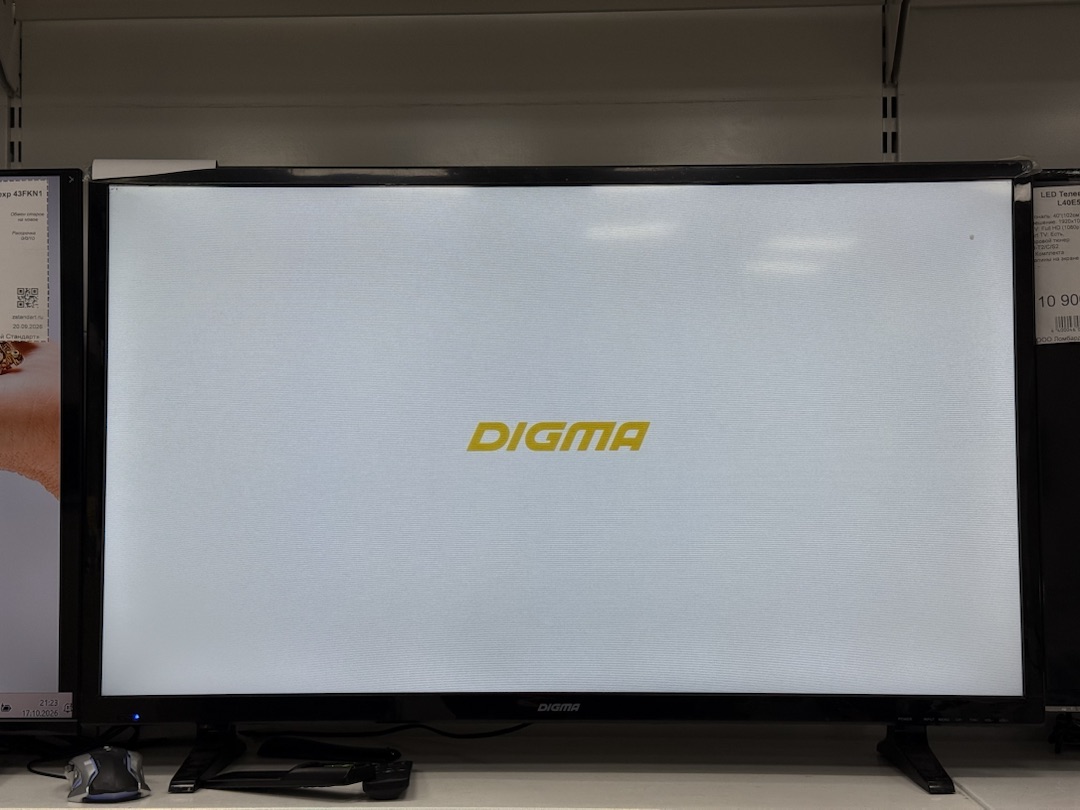 LED Телевизор Digma LED40F304BT2S