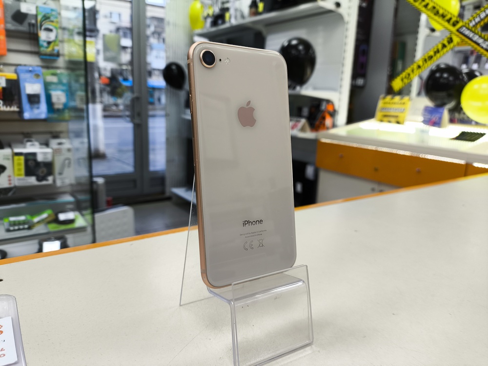 Смартфон Apple iPhone 8 64Gb