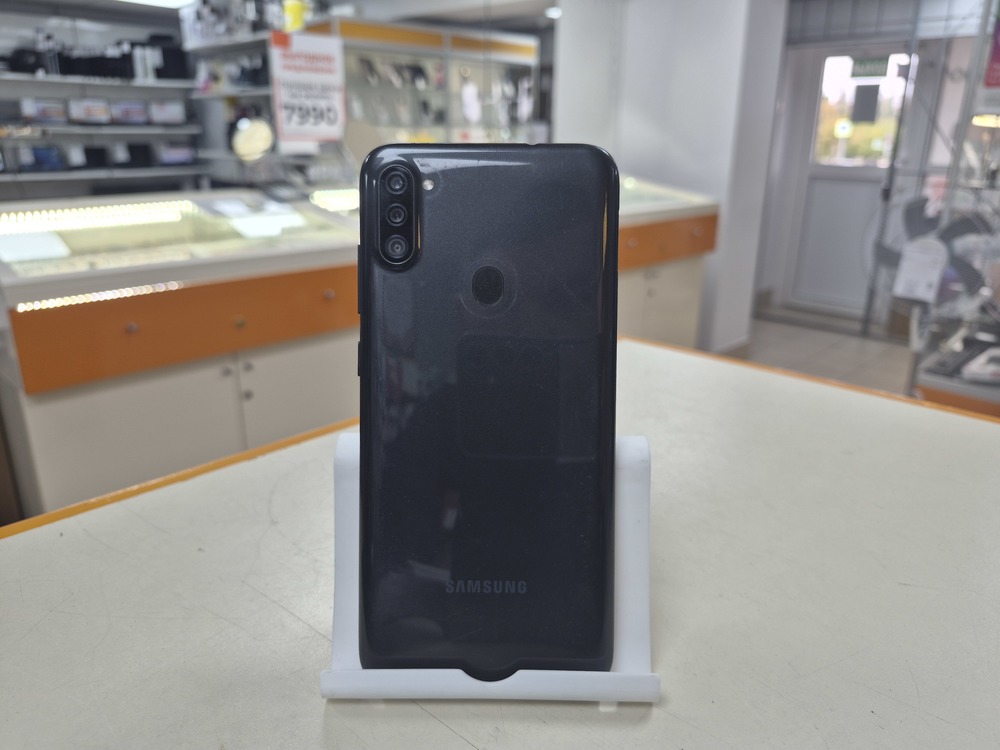 Смартфон Samsung Galaxy A11 2/32