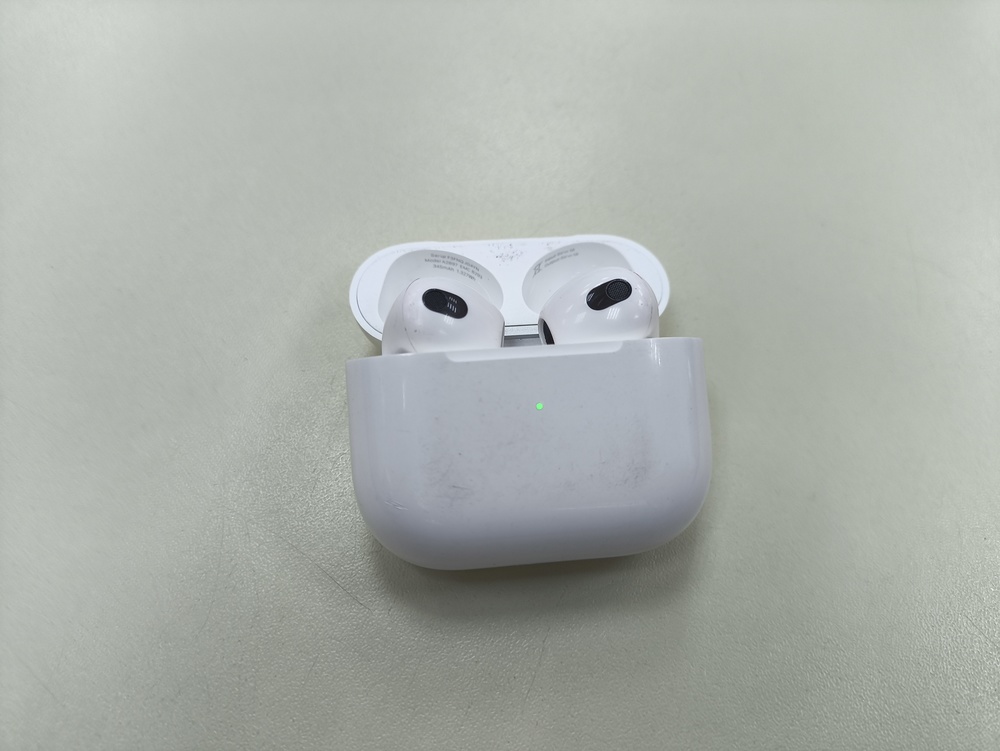 Наушники беспроводные Apple Airpods 3