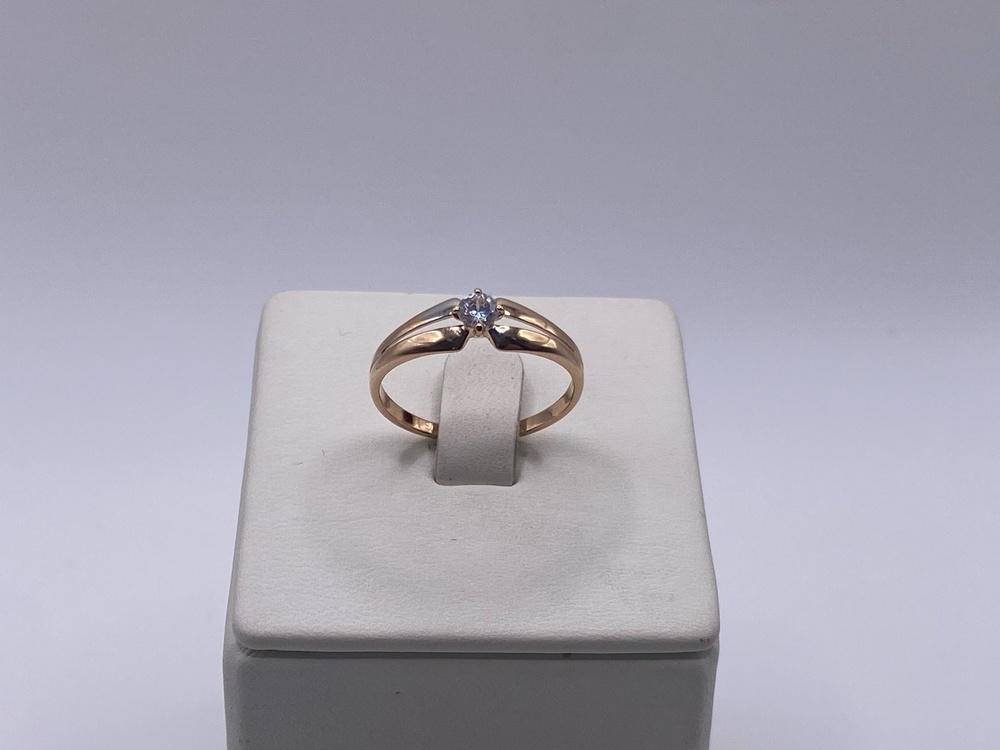 КОЛКМ585 КОЛЬЦО С КАМНЕМ (Au 585)